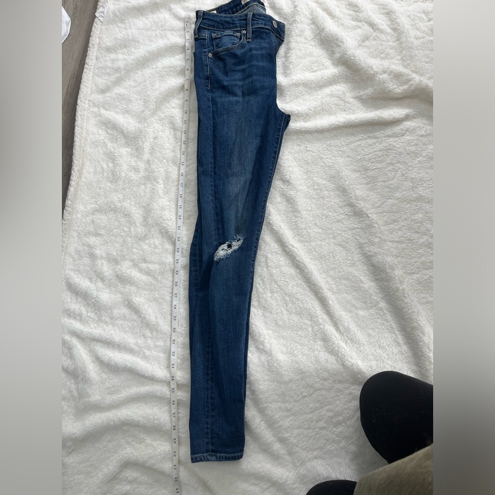Levis high rise skinny jeans